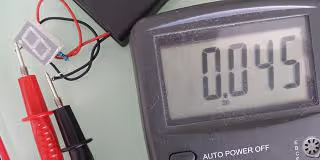万用表测电压